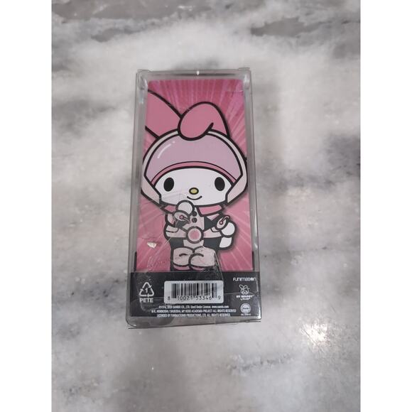 FiGPiN #393 MHA x Sanrio My Melody Ochaco‎ Uraraka, Premium Display Case, Locked - Picture 2 of 5